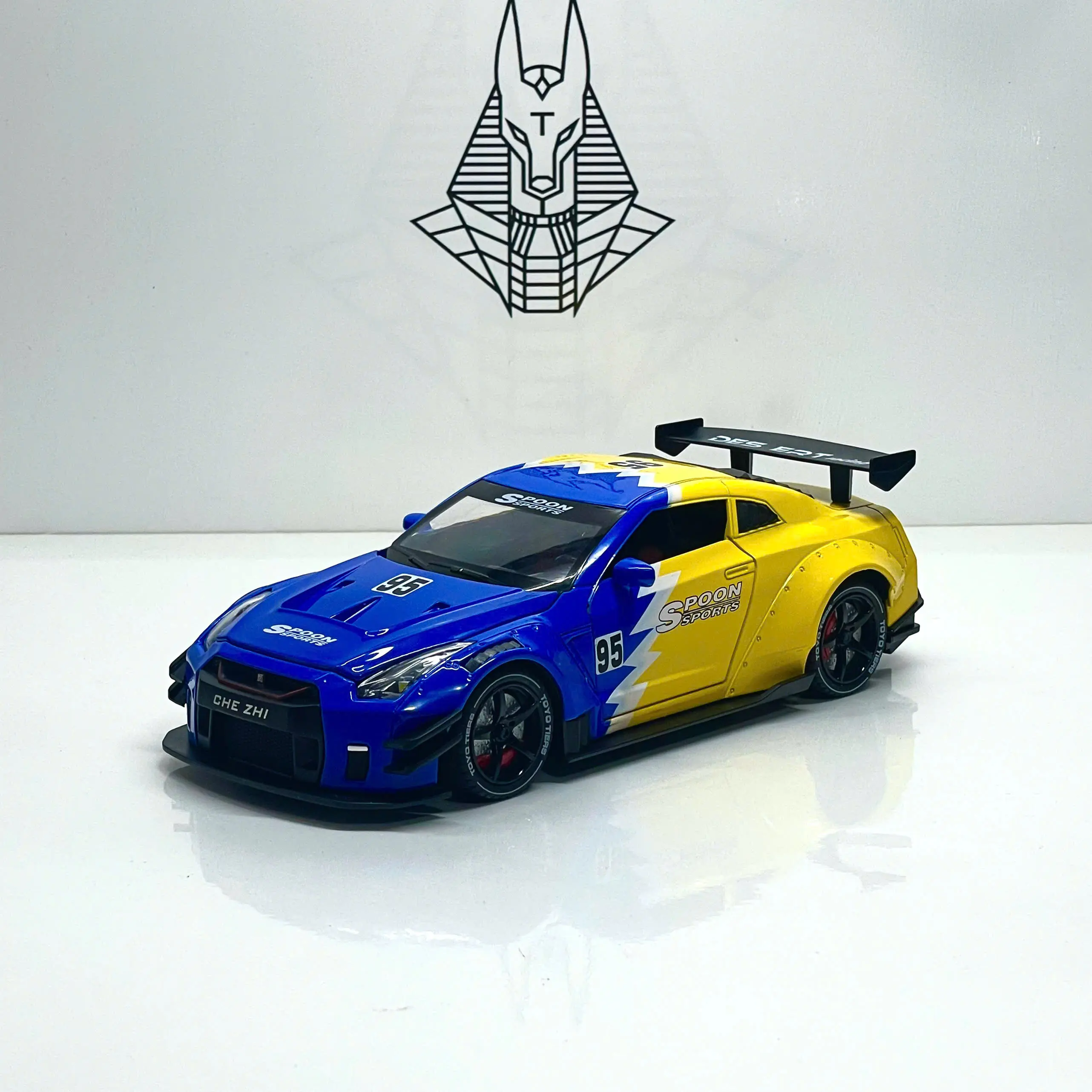 Mô Hình Xe Ôtô Kim Loại 1/24 Siêu Xe NISAN GTR35 Dùng Để Trưng Bày Bàn Làm Việc, Làm Đồ Chơi Trẻ Em Toy