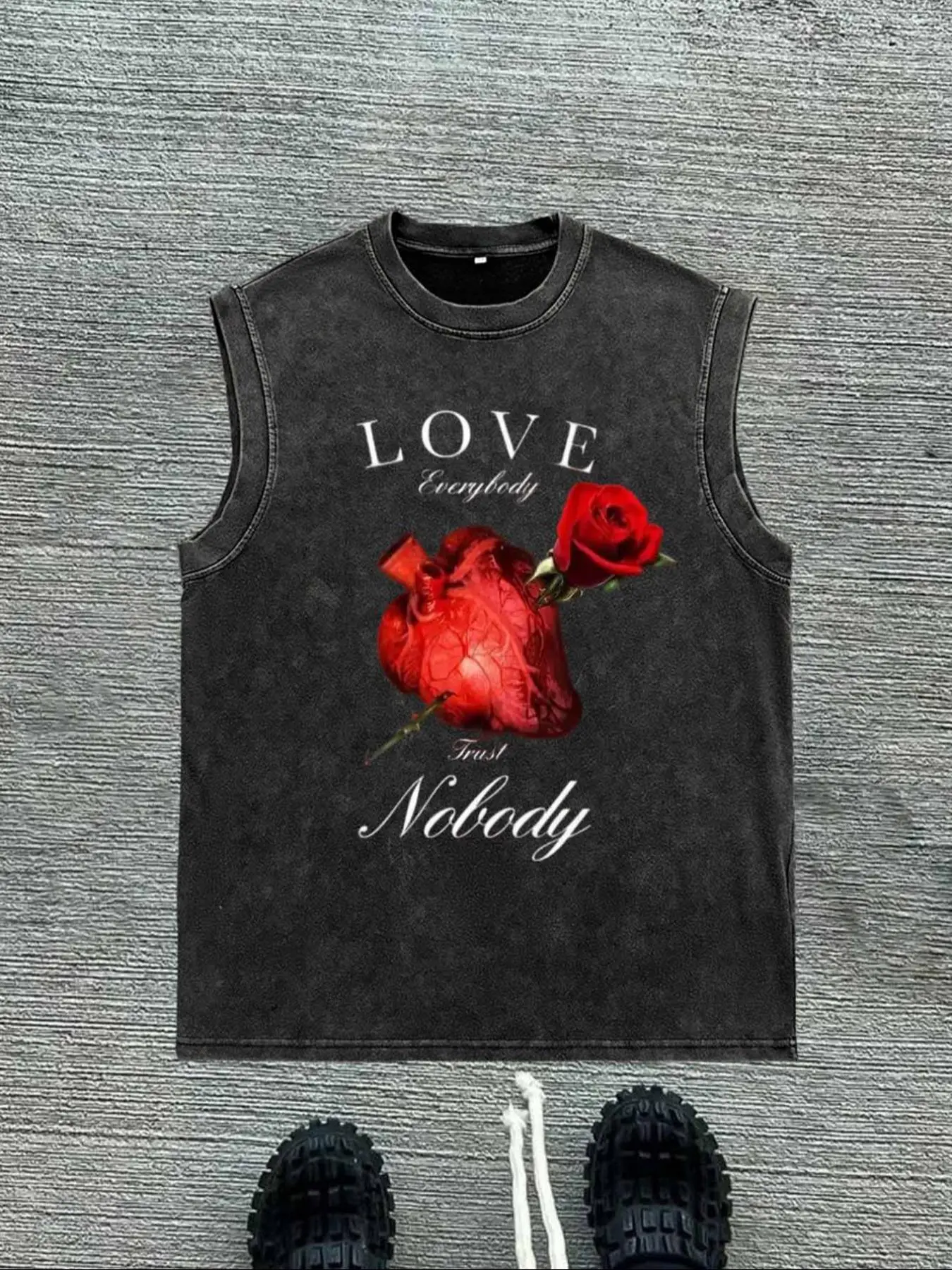 Men's Rose & Heart Print Vest, Loose Casual Sleeveless Crop Tank Top for Summer, Men's Clothes for Daily Wear, Socks, Cotton