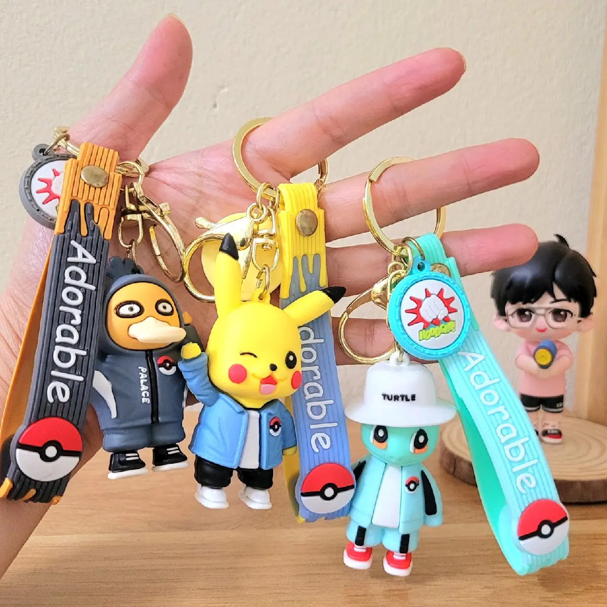 Móc chìa khóa pokemon mặc trang phục độc đáo