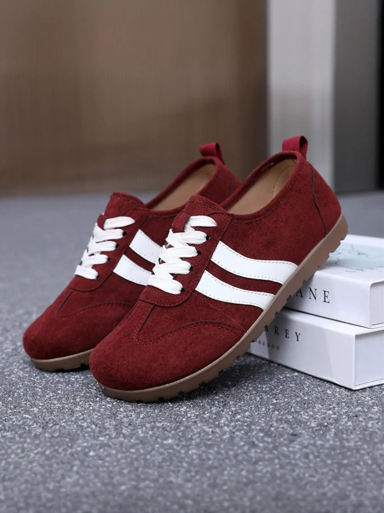 Women's Fashionable Colorblock Pattern Lace Up Low Top Sneakers, Casual Comfortable Sports Shoes for Daily Wear, Female All-match Round Toe Shoes for Spring & Fall