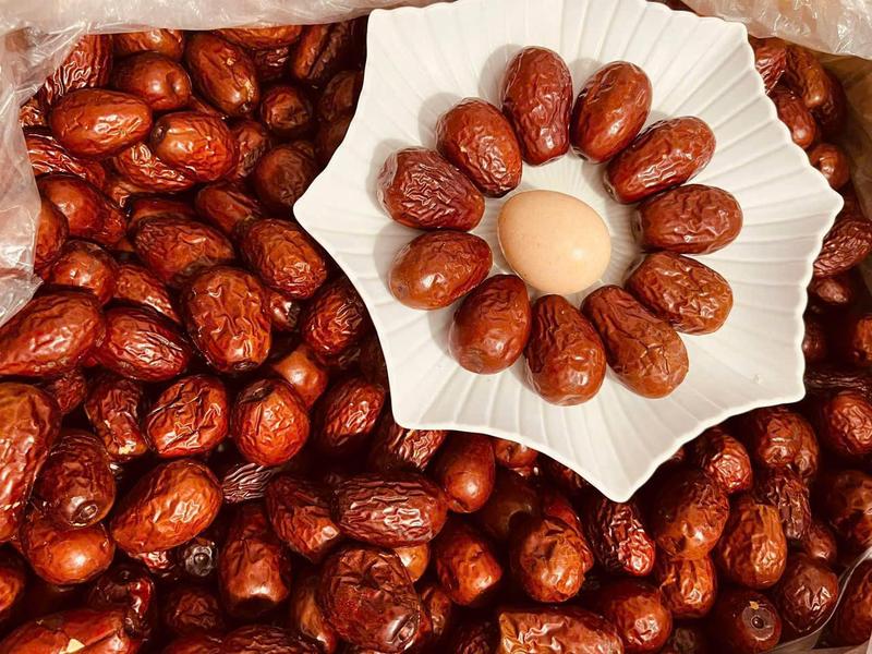  TÁO ĐỎ HÒA ĐIỀN WAKAMONO VỤ MỚI size Đại  80 - 90 quả KG 