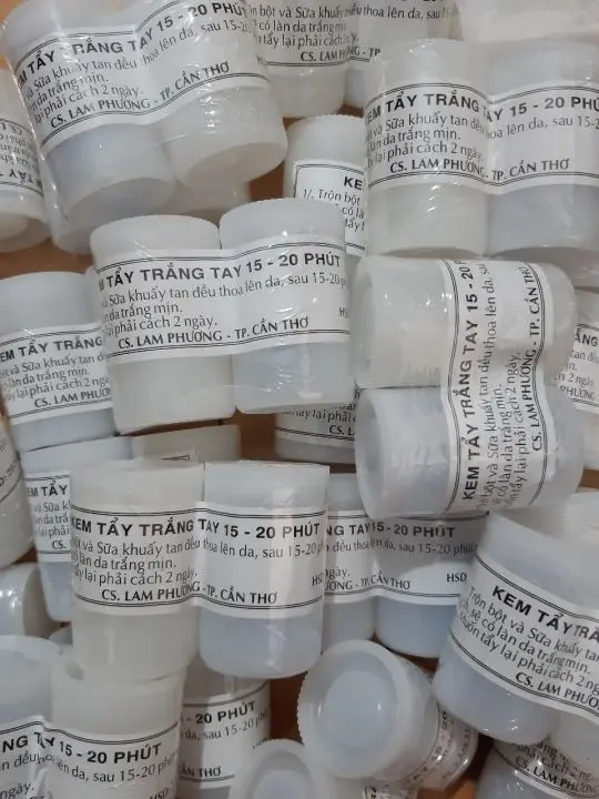 Cặp Kem Tẩy Trắng Da Cấp Tốc 1
