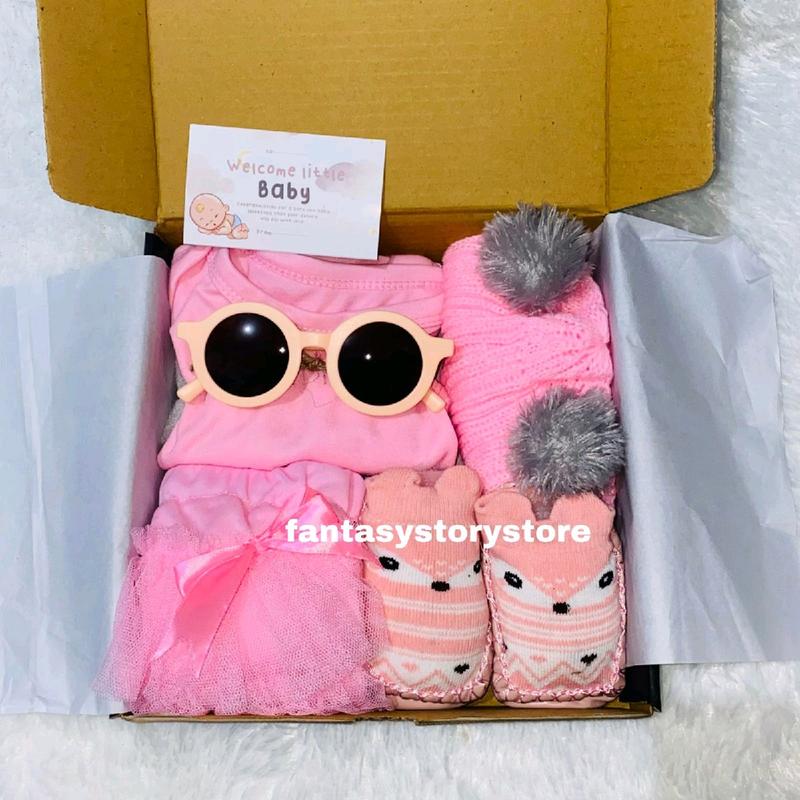 ￼Hampers Bayi Girl Hampers Baby Girl Rok Tutu Kado Bayi Lahiran Kado Bayi Perempuan+ Paper Bag Baru lahir Baru lahir Bayi Cowok Cewek 1