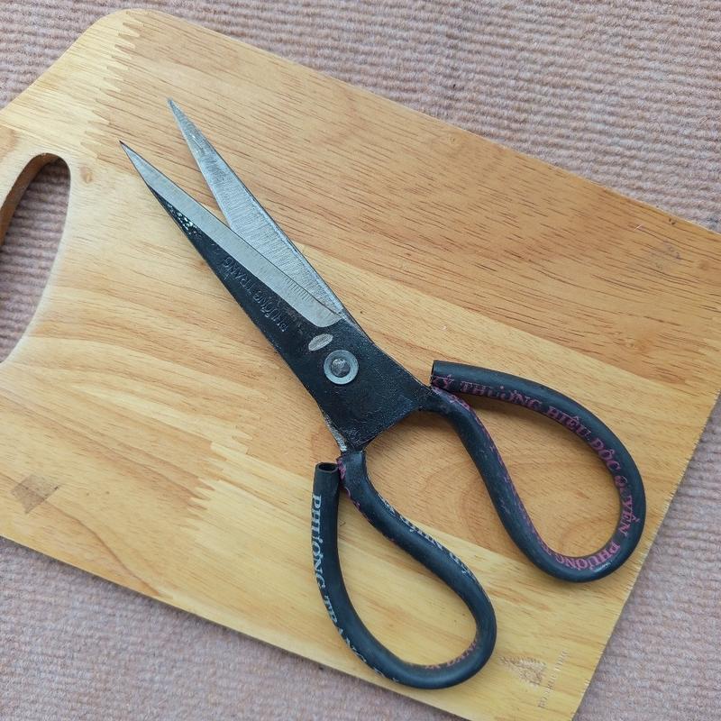 Product Introduction of Đồ dùng nhà bếp- Kéo Thép bếp - Dùng sử dụng nhà bếp tiện lợi nhanh chống. 1