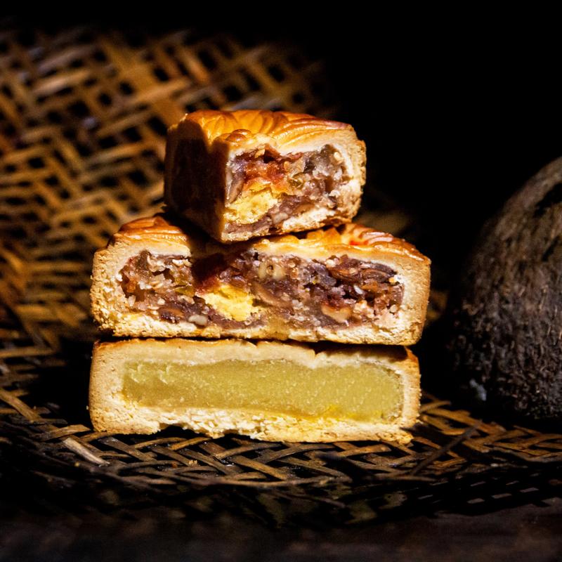 Combo 10 Bánh Trung thu Tân Xuân vị Thập cẩm/ Đậu Xanh 170g - 1/4 trứng Thức Ăn Food Cake 2