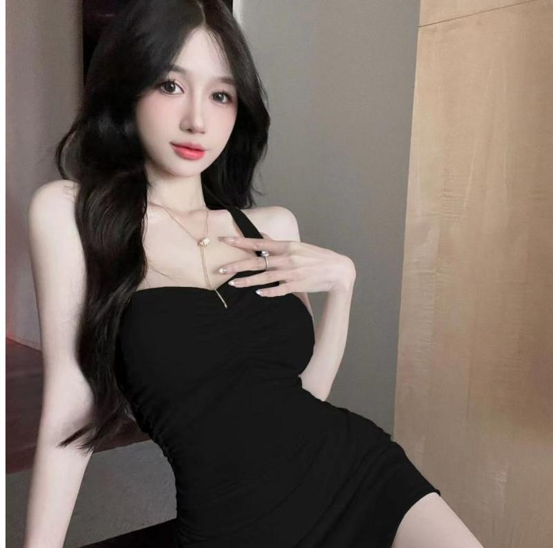 Product Introduction of Váy Cổ Yếm Phong Cách Dễ Thương Và Gợi Cảm, Trang Phục Mùa Hè Cho Nữ, Thiết Kế Đẹp, Bó Sát Eo Độc Đáo, Hông Xếp Ly Gợi Cảm Và Thanh Lịch, Váy Nhỏ 48