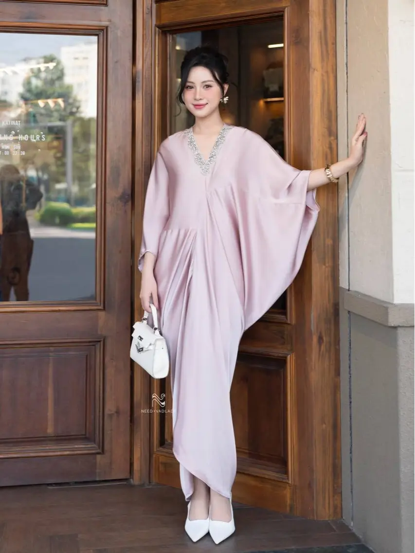 N3120 Đầm Suông Màu Hồng Pastel Đính Đá Sang Chảnh By NEED