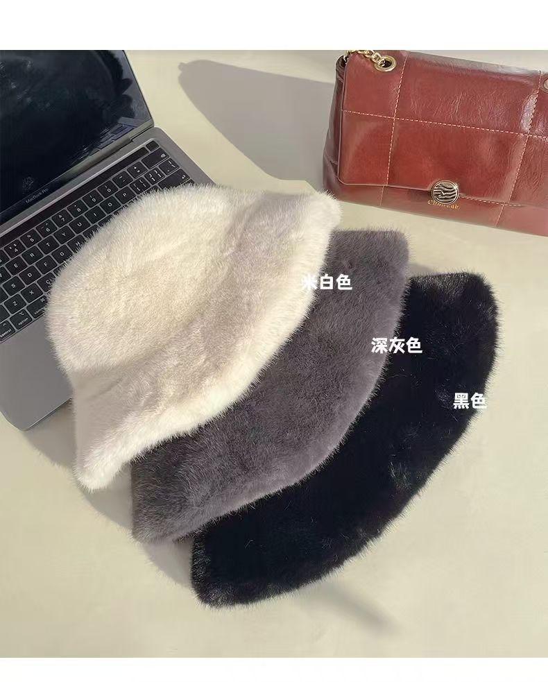 Product Introduction of Mũ nồi nhung, màu trắng, dành cho trẻ em, dễ thương và ấm áp, với nhung, làm cho khuôn mặt trông nhỏ hơn, được làm bằng lông thỏ, thích hợp cho vòng đầu lớn, phong cách Người Nổi Tiếng trên Internet 4