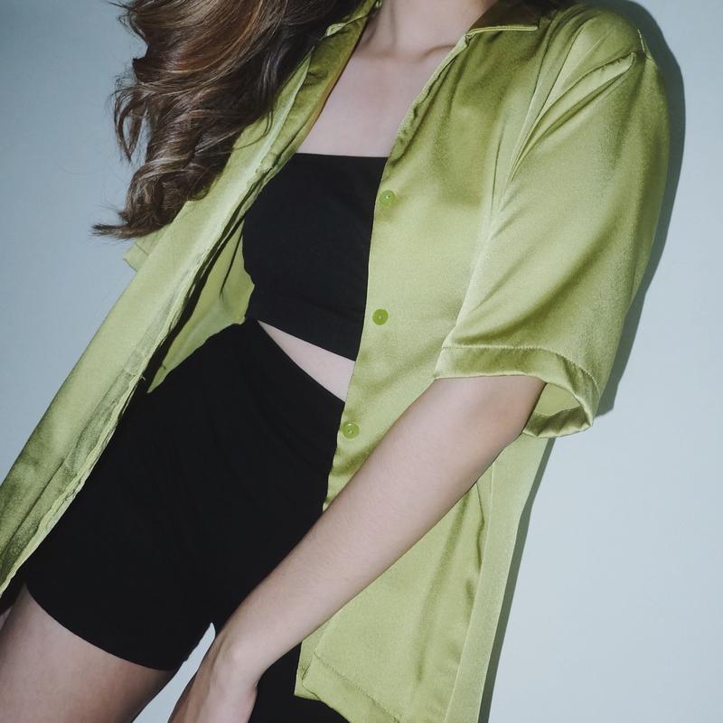 Kemeja satin silk 1