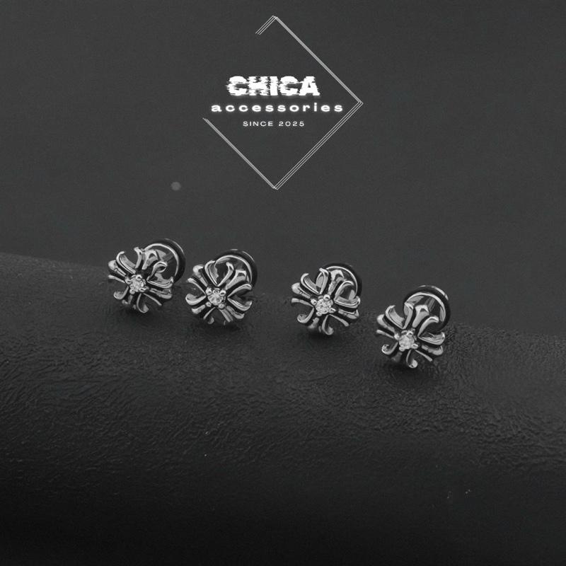Khuyên tai Chrome Heart Titan Mạ Bạc 1 chiếc Không Gỉ thiết kế unisex phù hợp cả nam và nữ mã k1- Khuyên tai Chica accessories