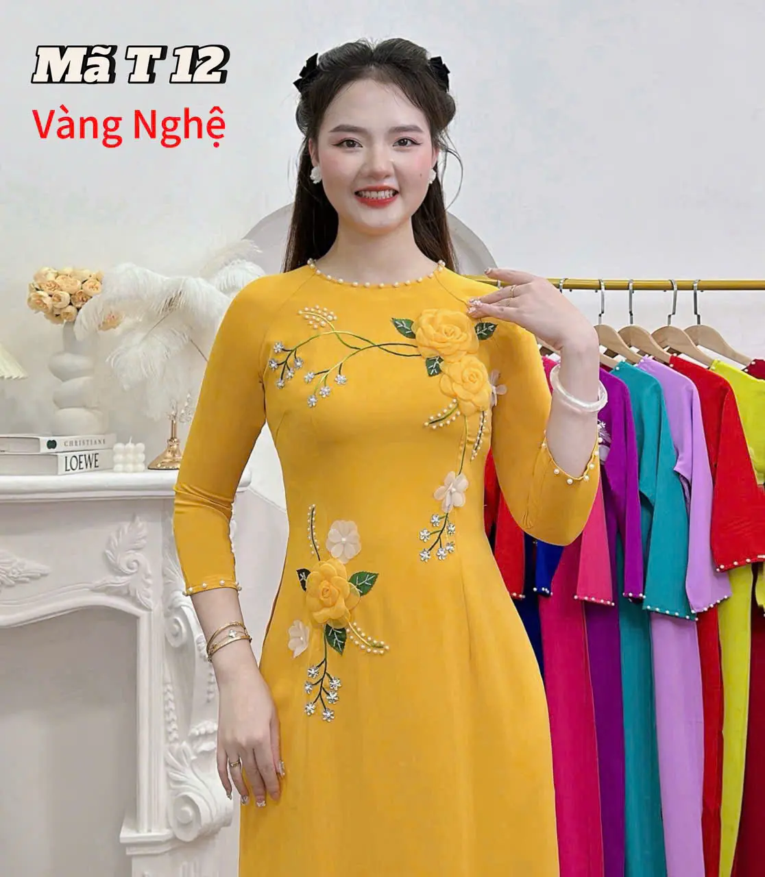 Áo dài tặng mẹ. T12 - Hoa Eo-  Màu Vàng- chất liệu lụa mỹ