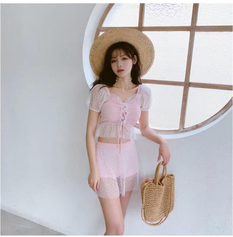 Product Introduction of Lace Swimwear Ladies Korean Swimsuit Fairy Lotus Leaf One-piece Boxer Skirt Short Sleeve Chest Pad Conservative Belly Cover Girl 0
