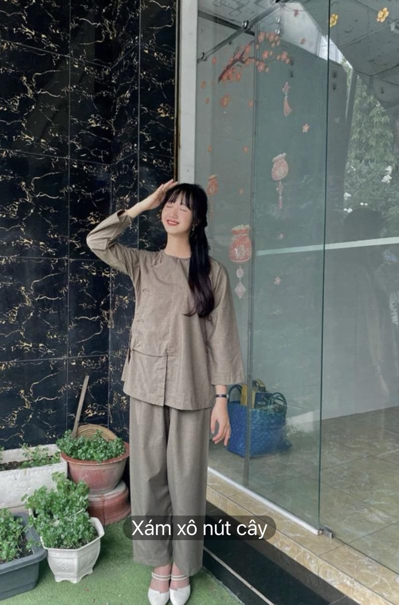 Product Introduction of pháp phục lễ chùa - Mẫu Vạt Hò Cúc Bấm 8
