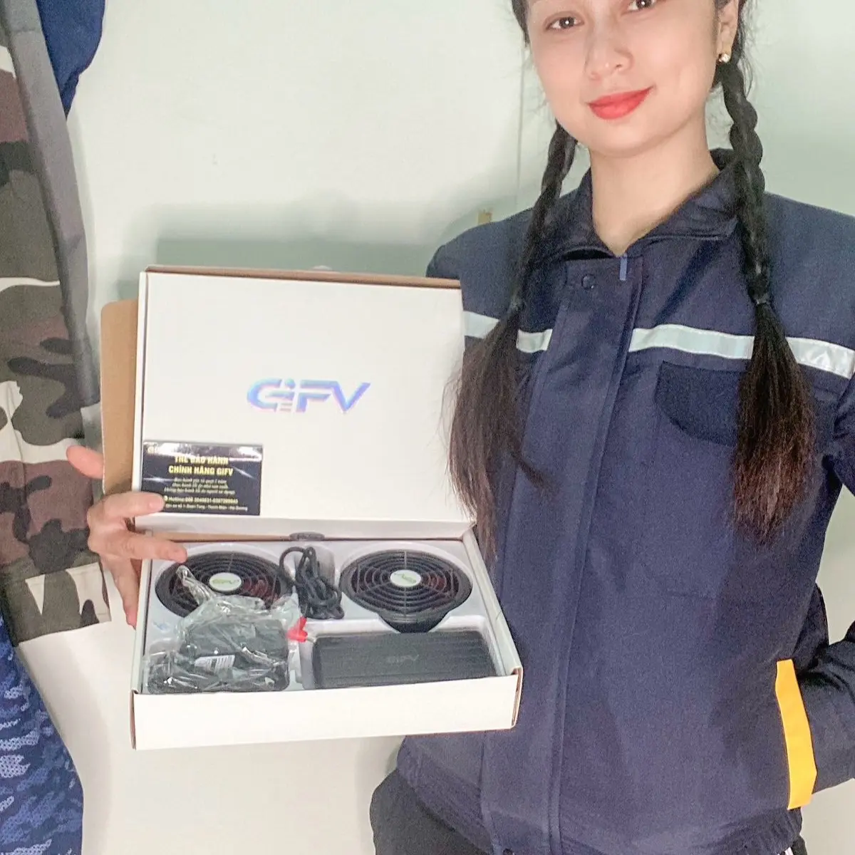 Áo quạt gió GIFV pin 68.000mah quạt 17v NHẬT BẢN