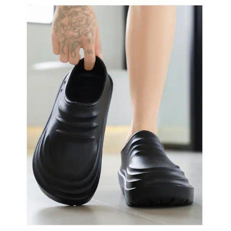Product Introduction of In 2025, the new explosion-proof water shoes, rain boots, chef shoes, waterproof, oil-proof and moisture-proof shoes 9