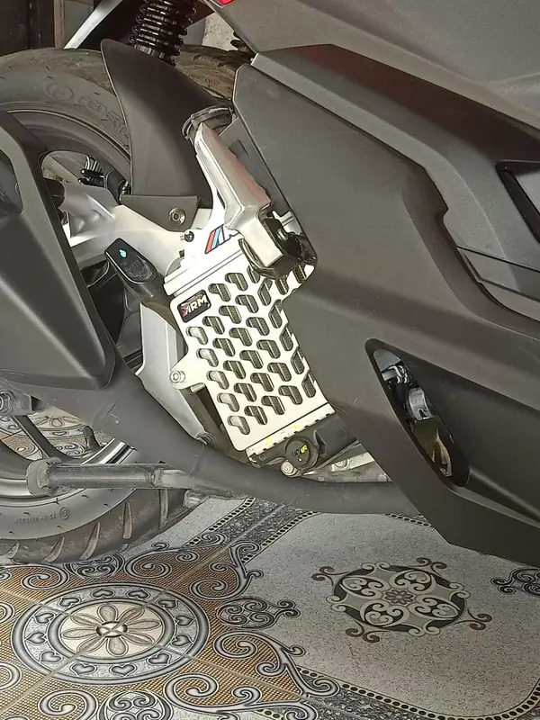 Paket HEMAT Cover dan Tutup Radiator ARM FULL CNC PNP Vario 125 - 150 Engine Motorcycle Kendaraan 4