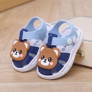 Dép Cho Trẻ Em, Hàng Mới Về, Mềm Mại Và Không Trơn Trượt, Đế Dày, Thiết Kế Hình Gấu Hoạt Hình, Thích Hợp Cho Bé Gái, Lý Tưởng Cho Các Hoạt Động Đi Bộ Mùa Hè giày  mỹ  thuật  lớp  6