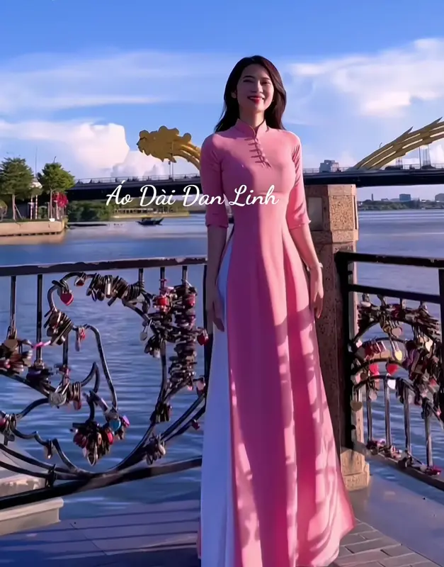 Áo dài vàng kết hoa đính ngọc trẻ trung - Áo Dài Đan Linh 1