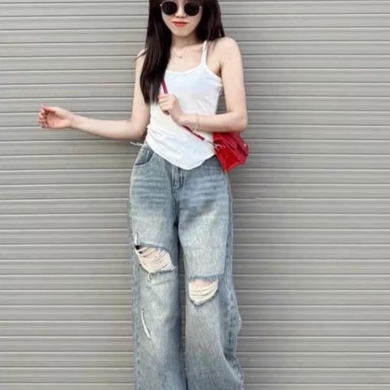 Quần Jean Nữ Ống Suông Màu Xanh Nhạt Thiết Kế Rách Gối Phong Cách Thời Trang Hottrend C052 1
