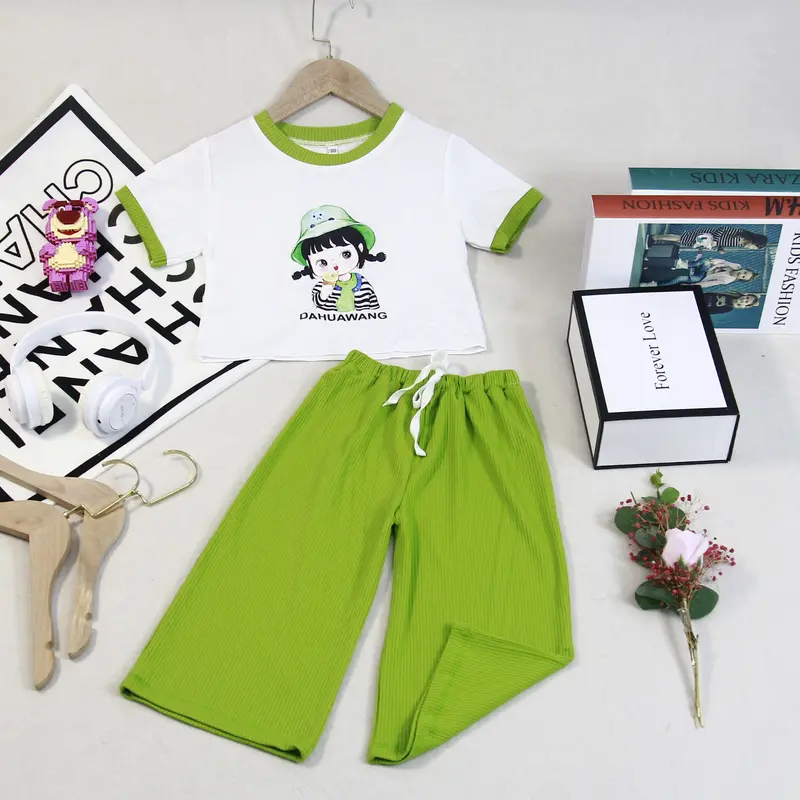 8-40kg Đồ bộ bé gái thun cotton tay ngắn quần lửng mát mẻ mùa hè có size đại,set bộ quần áo phong cách hàn quôc độ tuổi từ 3-11, thương hiệu HANA KIDS  sản phẩm có 4 màu ,hồng sen,hồng nhạt,xanh chuối,cam nhạt. 3