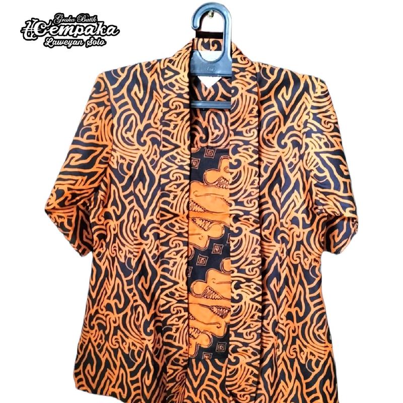 Blouse Kutu Baru Katun Cempaka Laweyan 3