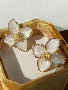 Arete de botón con diseño de flor y decoración de perla falsa, Joyería elegante para mujer, Joyería moderna y exquisita combinable con todo para regalo de cumpleaños
