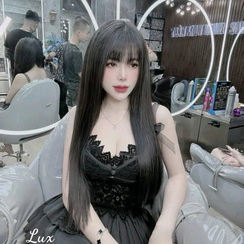 Sét bộ áo ren 2 dây có đính nơ chân váy tơ xòe tầng có đính hoa cho nữ - Women Top Nhung Kem Sen