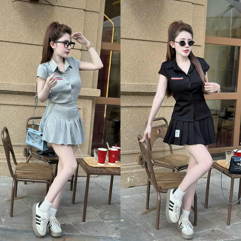 Set Len Cổ Sơ Mi Mí Túi Viền Đỏ Chân Váy Xếp Ly Ngắn Kèm Quần Trong Len Tăm Mềm Mịn Dress Nữ Top Women MC1001 Kem Áo Đen