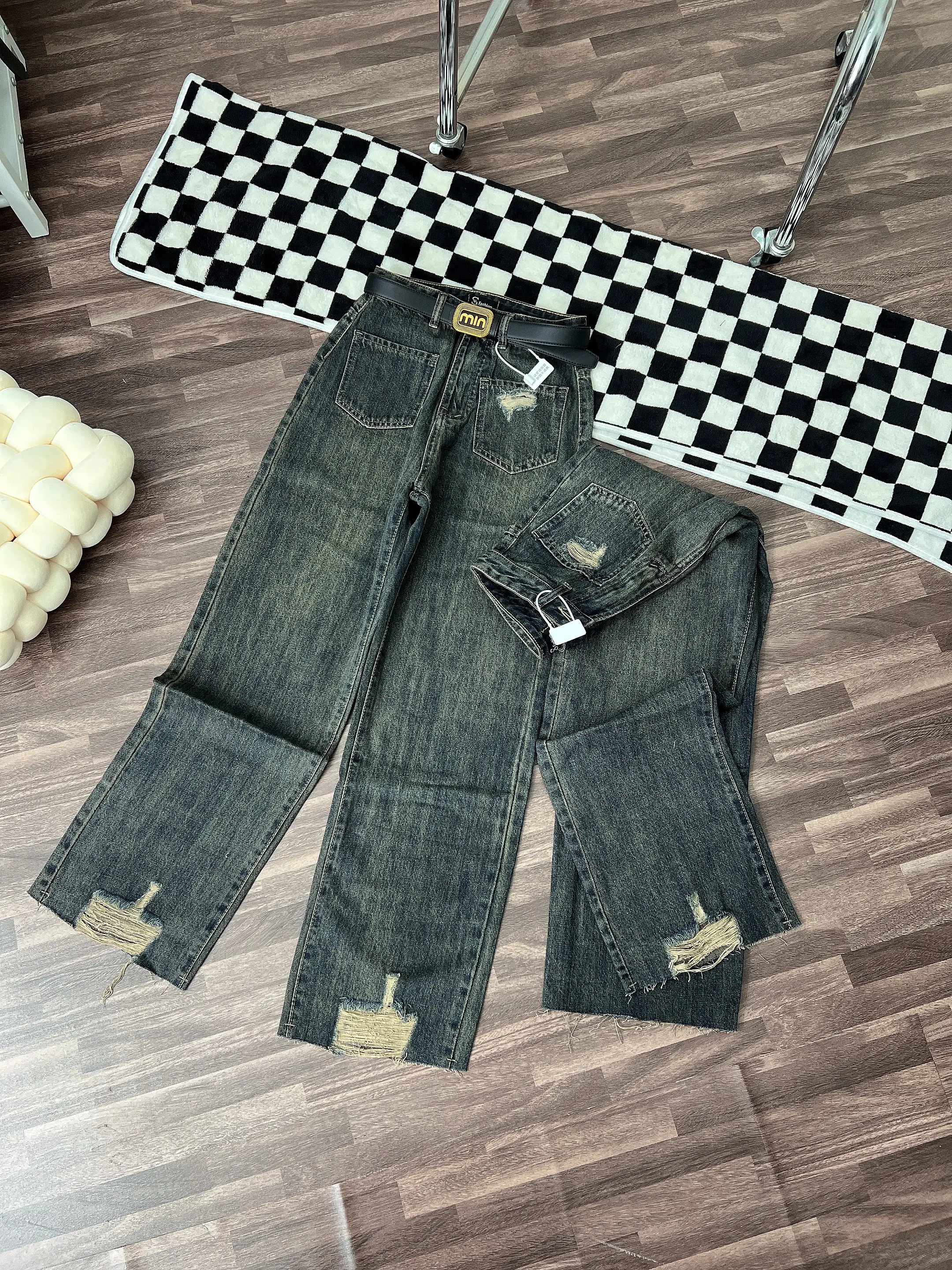 Quần jean suông (CC) phối túi kiểu trước dáng trơn  dài 99 CM  Pants Có Túi