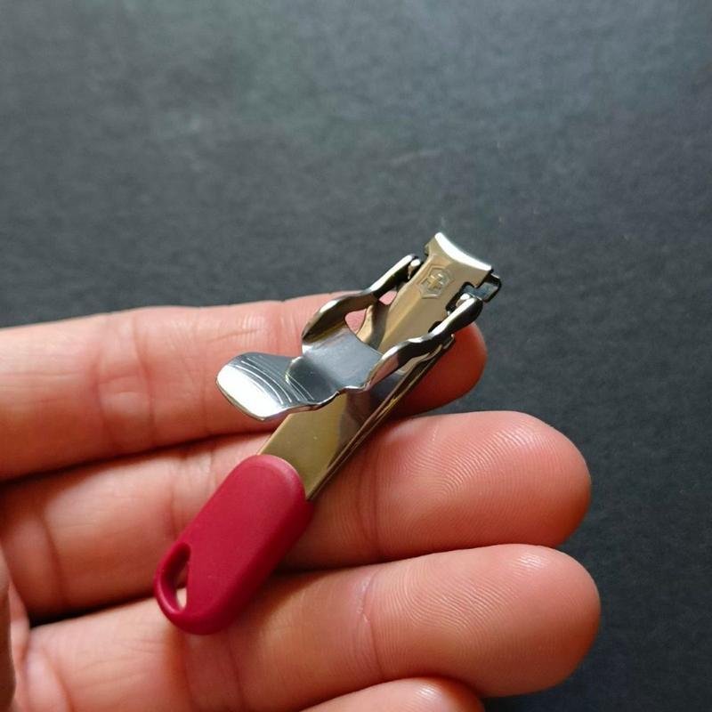 chính hãnġ - Bấm mónġ tay Thụy Sỹ Victorinox NAIL CLIPPER - 8.2050.B1 7