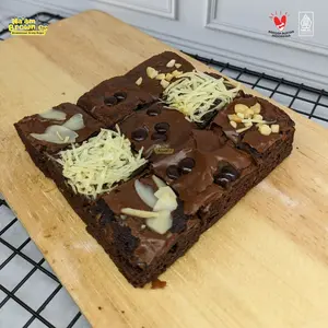 Brownies Coklat Fudgy Mini by Na'am ukuran 10X10 Food