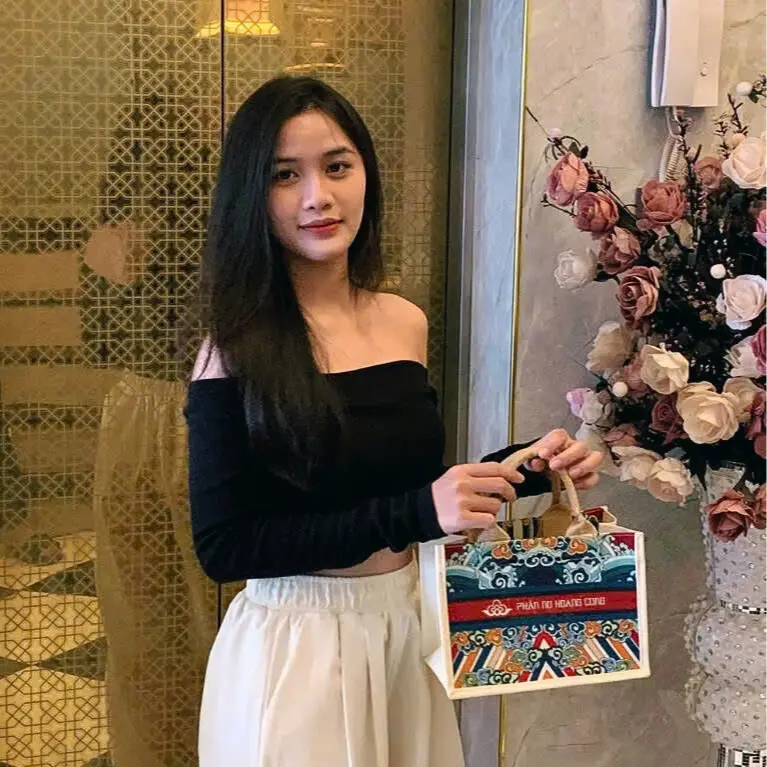 Túi Vải Đay Phấn Nụ Hoàng Cung Vintage Mang Phong Cách Cổ Điển Và Hiện Đại, Hoa Văn Độc Đáo và Lưu Giữ Nét Đẹp Văn Hoá VIệt Nam Bag Kem 5
