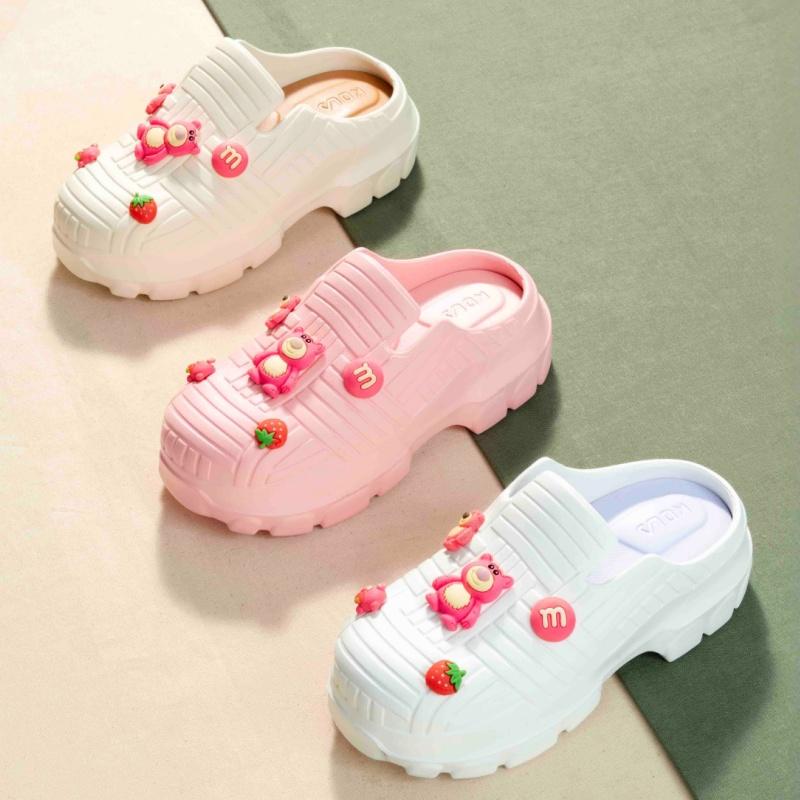  Dép Sục Nữ Đế Độn GẤU TRÁI DÂU  Dễ Thương  Thích Hợp Đi Chơi  Êm Chân  Thoải Mái  Chống Trơn Trượt Tốt 