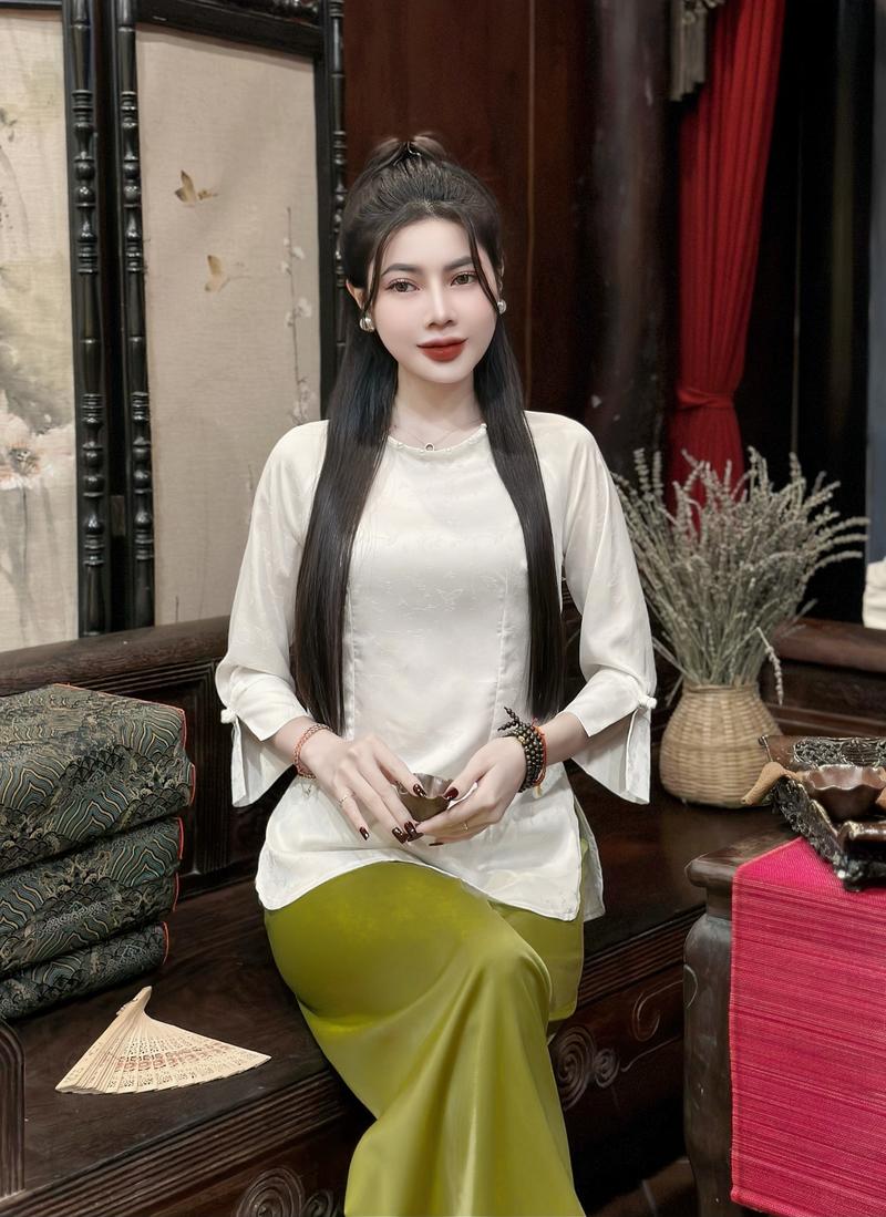 Product Introduction of Pháp Phục Tịnh Tâm Cổ Tròn Tay Xẻ Lụa Gấm Kín Đáo Sang Trọng 4 Size S,M,L,XL Siêu Xinh Women Top 5