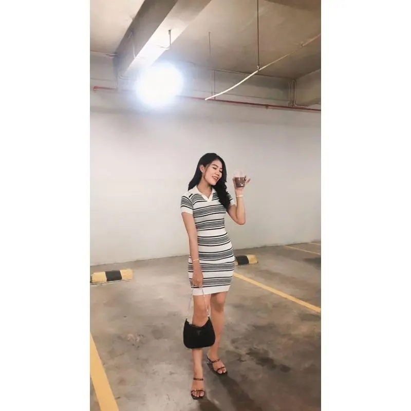 LISAII Dress Rajut Wanita Korean Style Gaun Casual Motif Salur 1