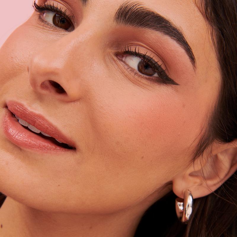 Sunny Warm Coral Blush powder 1