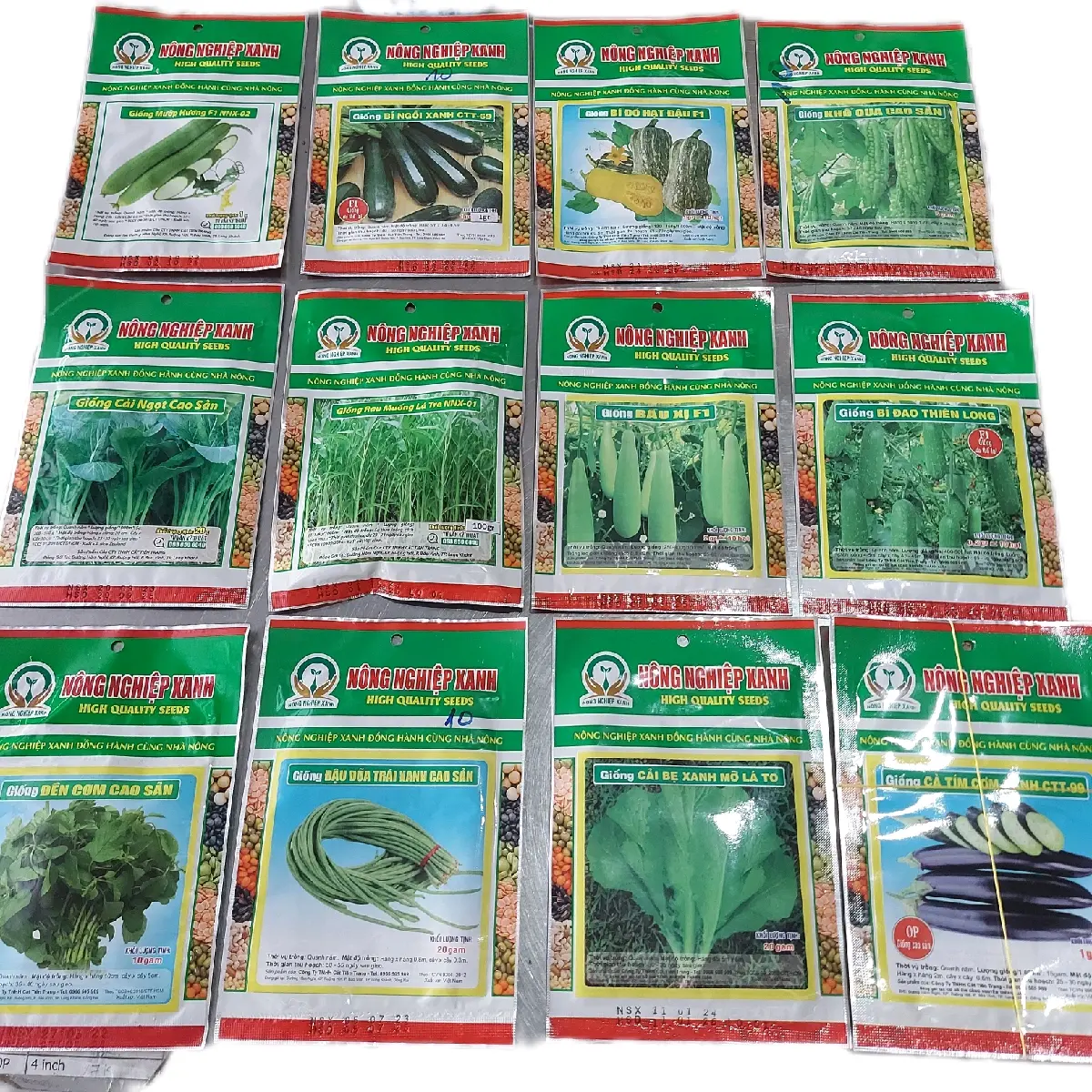 combo 10 bịt hạt giống đủ loại+ com bo 6 bịt hạt giống đủ loại. nảy mần tốt.chất lượng cao