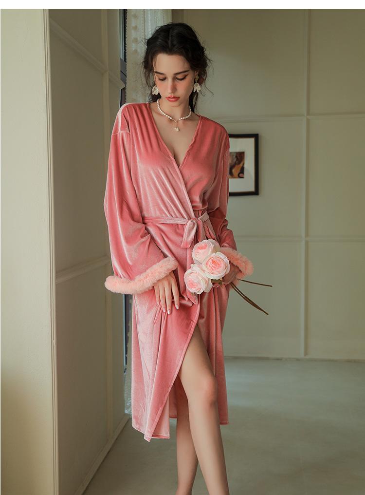 Product Introduction of Bride Bridal Gown Women's Long Feather Nightgown Wedding Tie Makeup Bridesmaid Kimono South Korea Gold Velvet 10