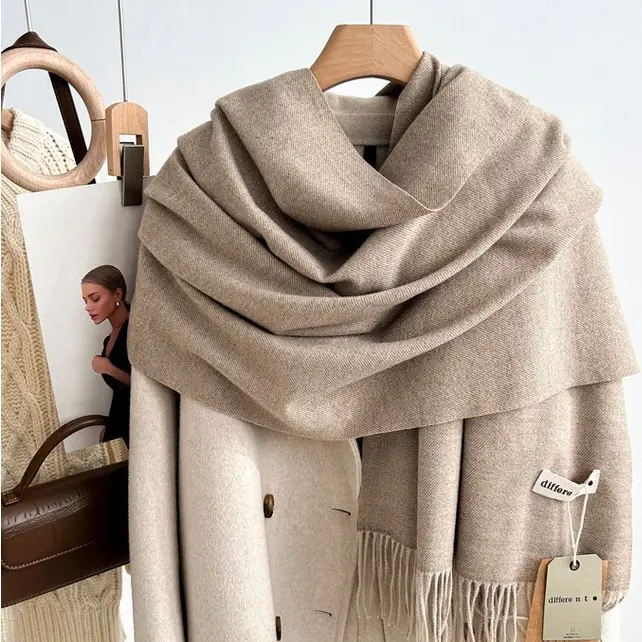 Khăn choàng cổ trơn Different tone màu Neutral chất Cashmere dạ Khăn choàng tua rua đa năng ấm áp phong cách Hàn Quốc khan  quang Quàng Cổ Len khan  len muadong 7