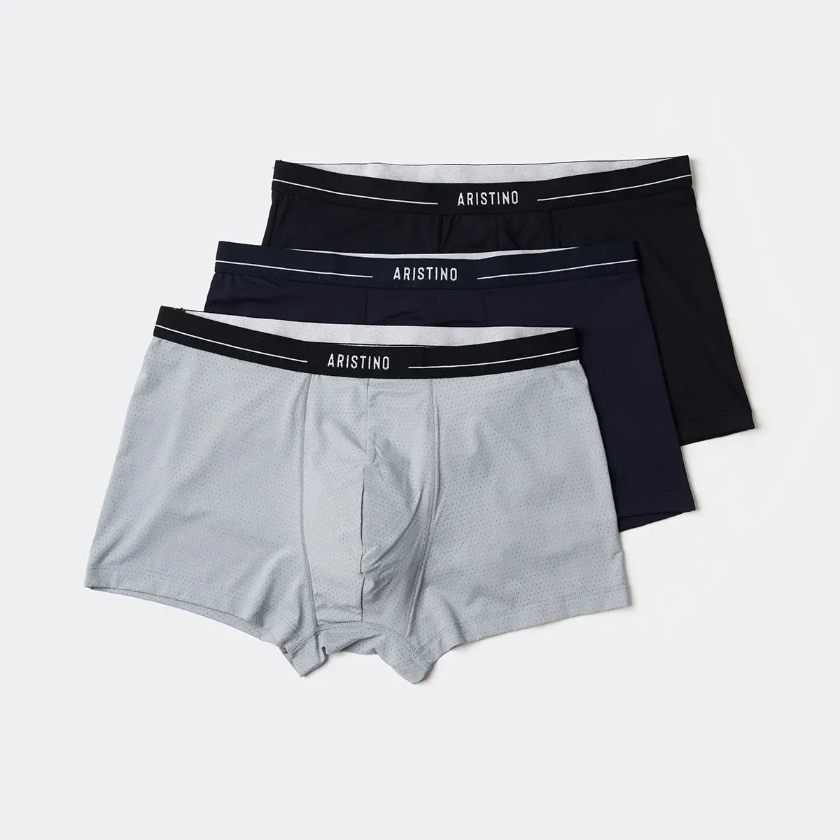 Aristino - Quần Boxer Nam chất liệu Polyamide mang đến bề mặt vải mềm mịn, thoáng khí và kháng khuẩn vượt trội ABX072