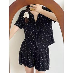 ชุดนอนฤดูร้อน แขนสั้น สำหรับผู้หญิง OOTD สไตล์ Ins ลายดอกไม้หวาน หรูหรา ราคาไม่แพง ใส่ได้ สไตล์ญี่ปุ่น ชุดใส่อยู่บ้าน ใหม่ในปี 2025