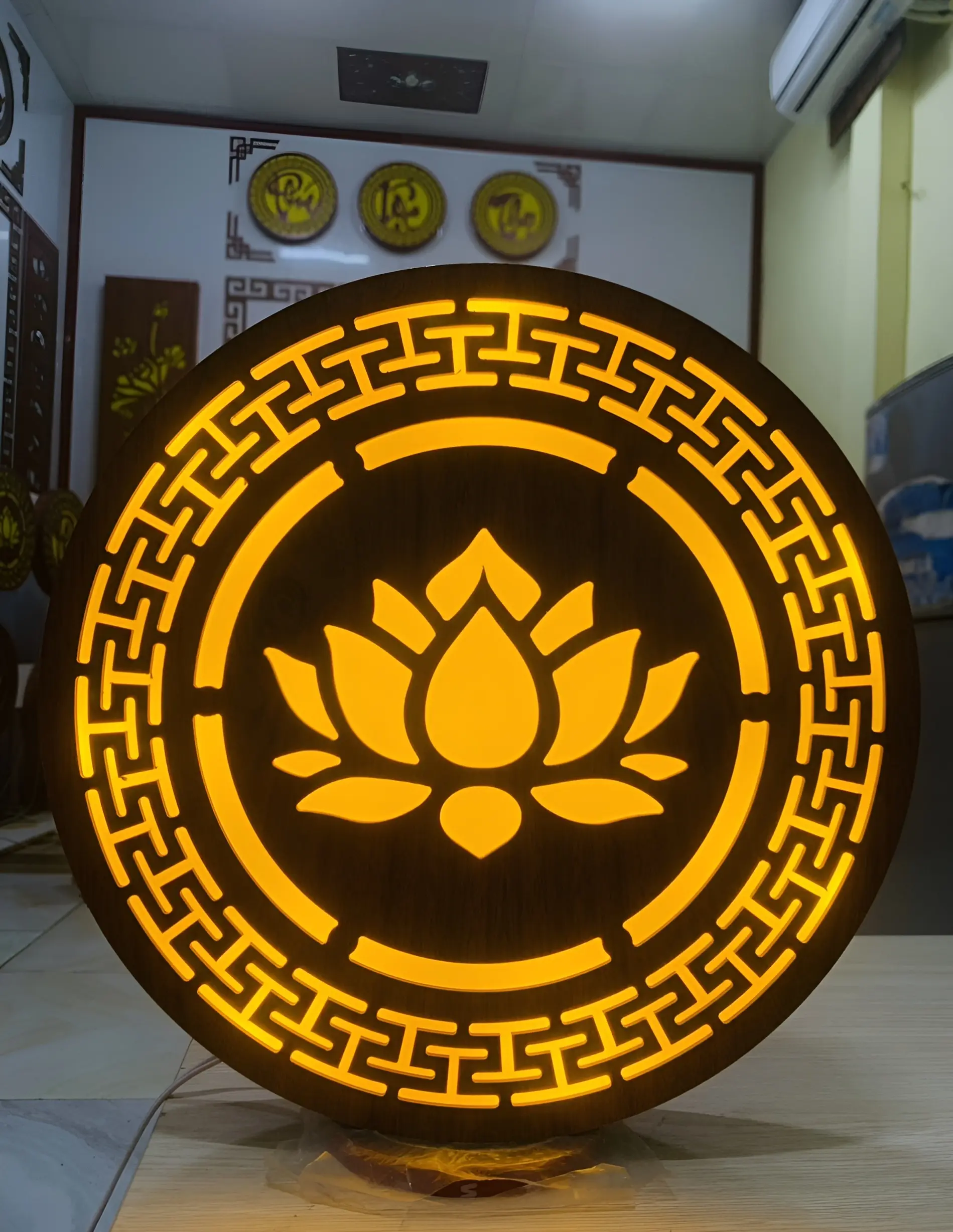 Đèn thờ hào quang hoa sen 3 đường kính đèn D40,50,60cm trang trí bàn thờ Decor Decor Phòng Trang Trí Nhà Tranh