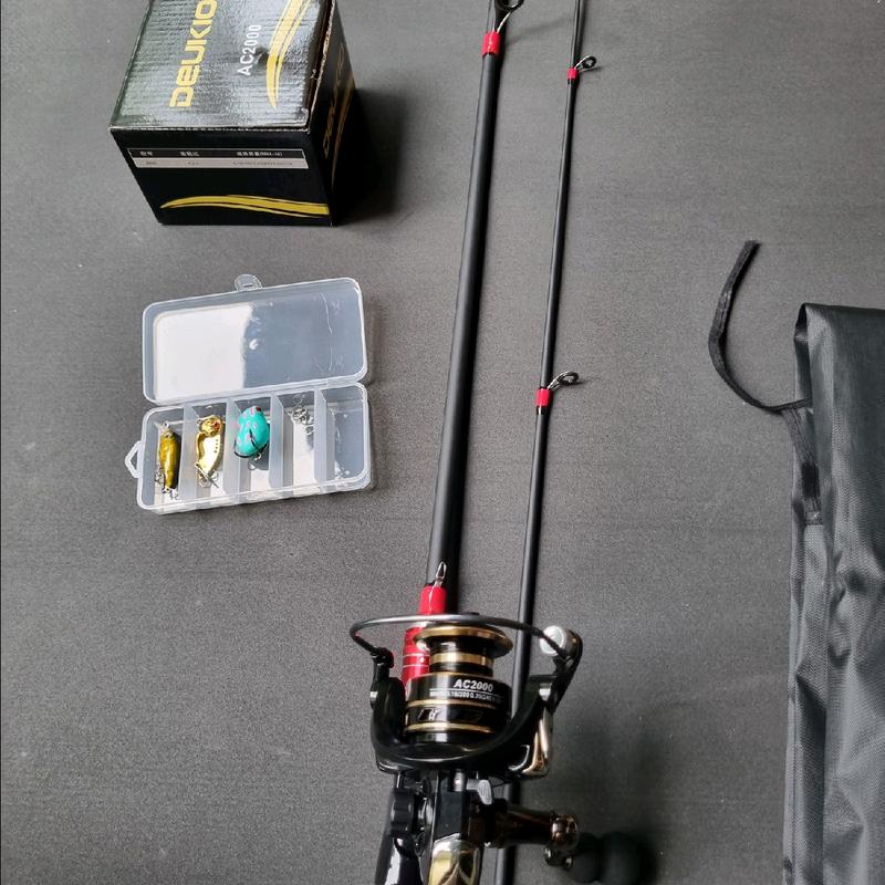 combo Cần lure Daiwa ( wnc )máy đứng màu đỏ giá rẻ 1m65 1m8, 2m1 máy duekio ac2000 tặng kèm 1 cuân dây và 1 hộp mồi Bắt Cá Fishing