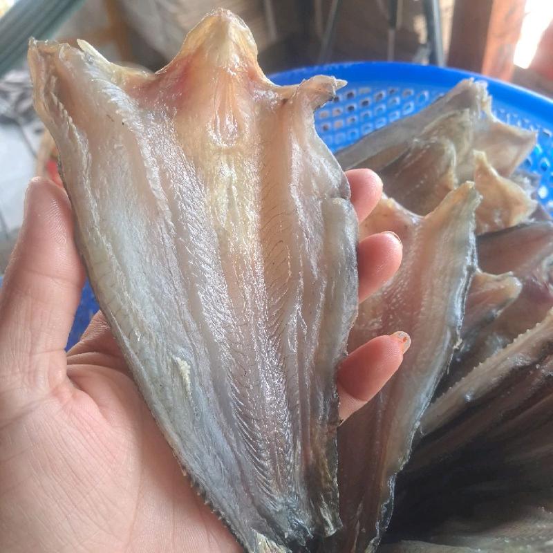  1kg..Khô cá lóc miếng nguyên con nhỏĐồng Tháp.con nhỏ,khô hai nắng dẽo,vị vừa ăn 