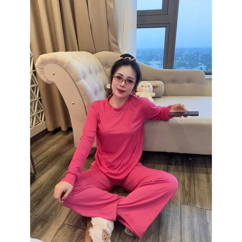 Bộ Cổ Tròn Quần Ống Xuông Chất Tăm Lạnh Co Giãn 2 Size 2