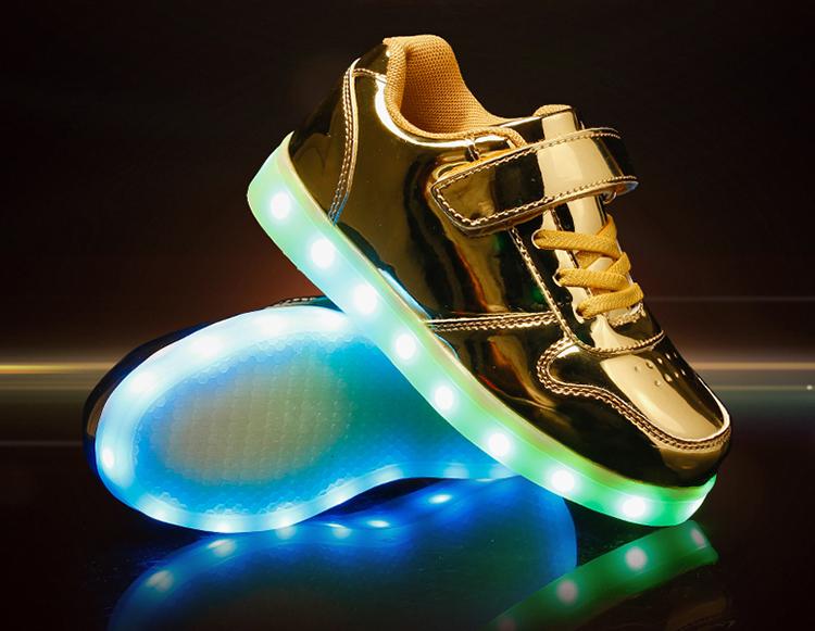 Product Introduction of JINTOHO High Quality Fashion Kids Led Shoes Fashion Waterproof Leather Sneakers Boys Girls Sport Light Shoes 21