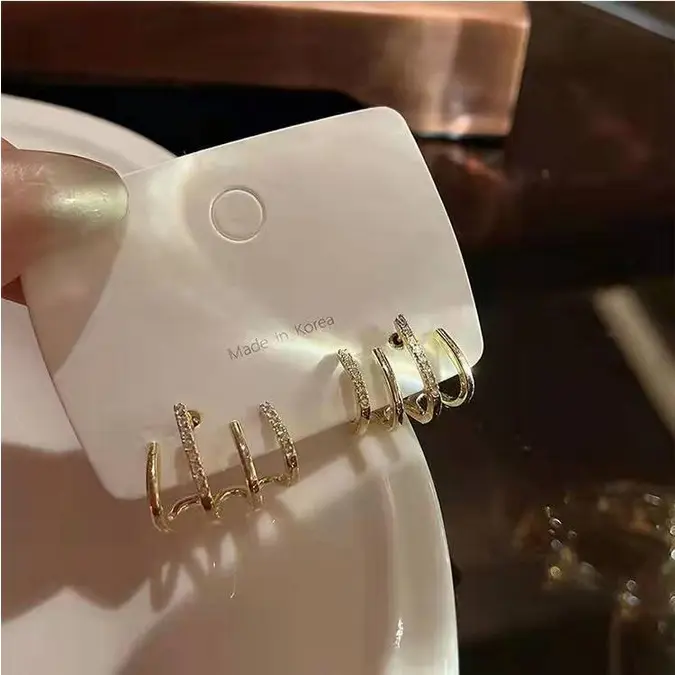 Anting Wanita 4 layer  Tusuk Trisula Cantik Karet Earrings 3