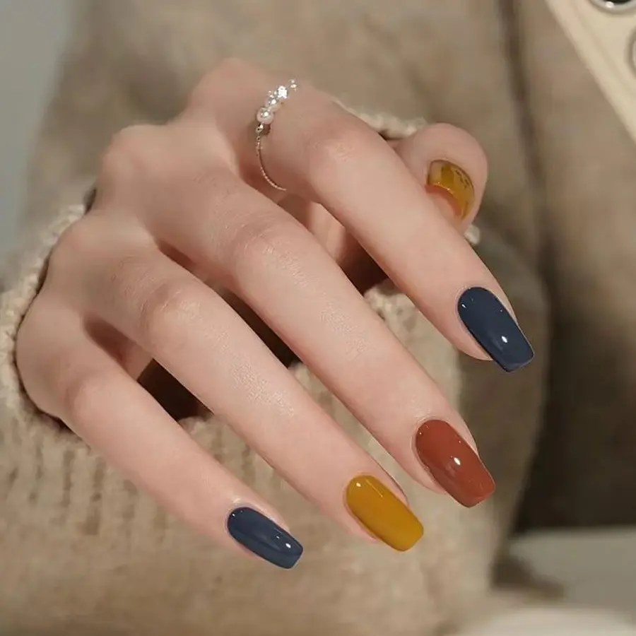 Summer New White Color Jumping Solid Color Advanced Simple Fashion 24 Pieces Wearable Nail Patch