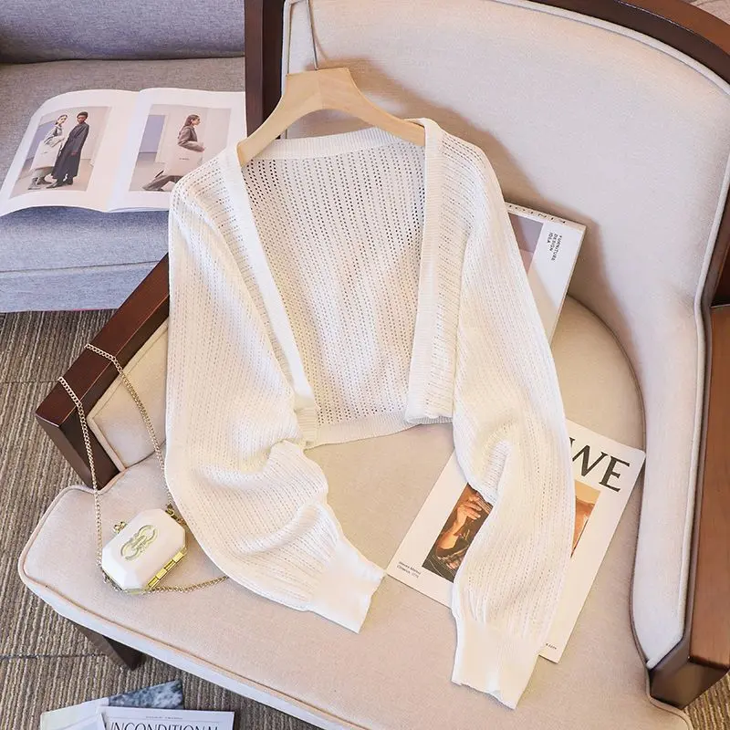 Áo Cardigan Nữ Dài Tay, Chất Liệu Lụa Lạnh Chống Nắng, Áo Cardigan Dệt Kim, Phong Cách Mỏng Mùa Hè Mới, Khăn Choàng Mặc Bên Ngoài, Che Phủ, Áo Khoác, Có Thể Thu Hồi, Tag Cắt, Thích Hợp Cho Bộ Phận Của Cửa Hàng Quầy Hàng