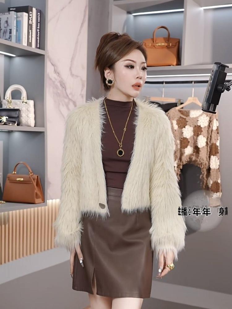 Product Introduction of 2024 Autumn and Winter New High-End Popular One-Button Short Woolen Coat for Women Fashionable Stylish All-Match Long Sleeve Fashion 11